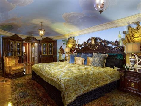 versace mansion hotel rooms.